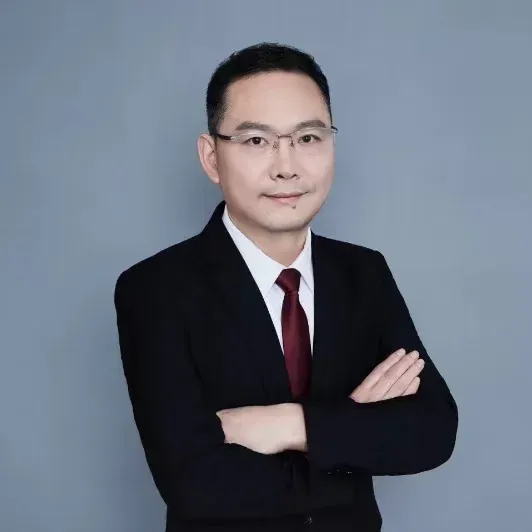 罗润东律师